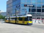 berlin Stra�enbahnlinie M4 nach S-Bahnhof Hackescher Markt am U-Bahnhof Alexanderplatz.(11.7.2010)