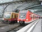 Hier links 481 475-3 als eine S7 von berlin Olympiastadion ...