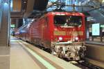 berlin-hauptbahnhof-lehrter-bahnhof 114 016-9 mit seinem wei�en Bart steht in Berlin Hbf (tief) bereit. Er kam als RE3 aus Stralsund und wurde hier am Hbf gebrochen. Vermutlich geht es jetzt f�r den zug nach Berlin Lichtenberg.Berlin Hbf (tief) den 13.02.2010 