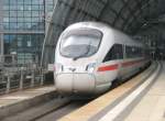 Hier 605 518-1 und ...  Alexander Borchardt 23.06.2011