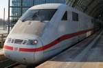Hier 401 062-5 Geisenheim/Rheingau als ICE874 von Basel Bad. Bahnhof ...