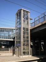 Aufzug Bahnhof Berlin-Hohensch�nhausen, 21. ...  Maximilian Lorenz 21.05.2011