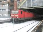Hier 143 947-0 mit ...  Alexander Borchardt 07.02.2010