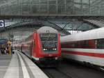 Berlin-Hauptbahnhof, 3.08.2009. Ein Zug ...  R. Lamch 20.05.2010