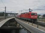 Hier 112 185 mit ...  Alexander Borchardt 20.06.2011