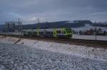 RABe 525 028-7 verl�sst ...  Sandro Gadola 23.01.2011