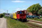 Lok AURICH auf dem Weg in Richtung Hafen (28.Mai 2010) ...