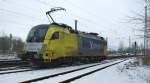 Nachschuss auf die Lz durchfahrende ES 64 U2-065 in Richtung ...