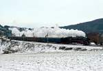 br-01 Der Sonderzug D 16070 von Bratislava Petrzalka nach Augsburg Hbf. (Hogmanay Dampfexpress) mit �GEG 01 533 konnte am 03.01.2010 kurz vor D�rrwien abgelichtet werden.