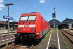 BR 101 Lokportraits 101 114 steht mit 181 218 am 05.07.10 in Karlsruhe Hbf.