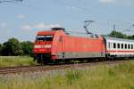 101 092-5 am Nachmittag des 14.07.2010 bei Woltorf  ...