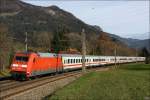 101 053 f�hrt mit EC 316 von Graz nach Saarbr�cken.
Peugen ...