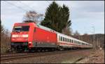 BR 101 mit Zugen 101 065 (9180 6101 065-1 D-DB) ist mit dem IC 2044, Leipzig Hbf - K�ln Hbf, durch das Ruhrgebiet in Richtung Domstadt unterwegs. (30.03.2010)