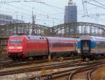 Hier im Gleisvorfeld des M�nchener Hbf s die 101 045-3 welche ...