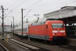 101 116 am 02.05.2010 mit einem IC in Hannover HBF ...