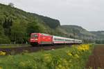 101 017 mit IC 1886 am 08.05.2010 bei Karlstadt im ...
