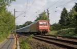 101-042-0 schiebt ihren IC ...  Hendrik R�ben 12.07.2010