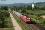 BR 101 mit Zugen 101 039-6 und 122-0 (kalt) mit dem IC 2100 (N�rnberg Hbf-Basel SBB) bei Denzlingen 14.7.10. Der Zug war 70 Min im +