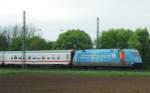 BR 101 Werbelokomotiven Hier ist 101 016 -4 Unicef am IC in Mangolding am 01.05.2010. Bild 01