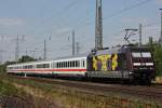 BR 101 Werbelokomotiven 101 141 (Hass und Gewalt)am 18.7.10 als Umleiter durch Ratingen-Lintorf