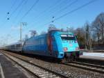 101 016-4 Unicef mit IC 2431 von Norddeich Mole nach ...