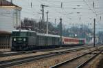 br-1010 1010.10 vor D 16642 (Sonderzug Wien - Linz) am 12.12.2009 in Neulengbach.