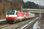 br-1014 1014 003 + 1014 014 fahren mit dem Messzug SPROB 97707 von Leoben nach Unzmarkt.
Thalheim 9.2.2010
