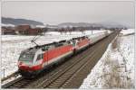 br-1014 Zwischen 9. Und 10. Feber 2010 fanden in der Obersteiermark zwischen Leoben und Unzmarkt umfangreiche Messfahrten mit den beiden Schiebewandwagen 3181 2743 000-3, 3181 2743 018-5 (Habbins) und dem Messwagen 5181 9990 000-3 bis vmax 130 km/h statt. Zu diesem Zweck wurden am 8.2.2010 1014 003 und 1014 014 von Wien Matzleinsdorf nach Knittelfeld �berstellt. Die erste Aufnahme zeigt den SPROB 97703 von Leoben nach Unzmarkt zwischen den Bahnh�fen Fentsch-St. Lorenzen und Knittelfeld. H�tte mir nicht gedacht, dass ich nach der Abstellung der Reihe 1014 sogar noch ein 1014er Tandem vor die Linse bekommen w�rde.