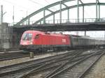 1016 017-4 im Wiener Westbahnhof am 21.03.2008  ...