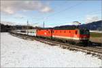 br-1016 1044 071 & 1016 030 ziehen den EC 102 'Polonia' von Villach nach Warschau. 
Zeltweg 22.12.2009