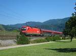 br-1016 RJ 569 wieder mal mit einem gew�hnlichem Ochsen bespannt. Hier in Schwarzach mit 1016 016.

Lg