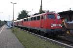 br-110-bugelfalte 110 417-3 mit einem n-Wagen Park auf der RB 48, hier beim Umsetzen in Bonn Mehlem.
