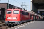 110 373-8 mit einem RE 4 Verst�rker in D�sseldorf Hbf ...