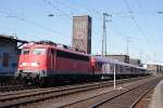 110 470-2 mit einem RE 4 Verst�rker in D�sseldorf Hbf ...