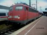 110 359-7 vor einem Sonderzug in Dortmund. (2005)  ...