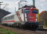 br-110-bugelfalte Nachdem der Science Express seine Tour l�ngst beendet hat, wurde eine dieser sch�nen alten Ladys bereits verschrottet. Bevor 110 329-0 das gleiche Schicksal ereilt haben wir sie nochmal am IC 1853 von Frankfurt Main nach Halle bei der Ausfahrt in Eisenach erwischt. Aufgenommen am 01.04.2010.