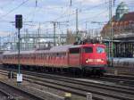 110 446-2 ist ebenfalls als Stuttgarter Maschine in M�nchen unterwegs.
Hier ...