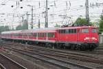 Die 110 415-7 zieht den vierten und letzten RE4 Verstärker ... Die 110 415-7 zieht den vierten und letzten RE4 Verstärker ...