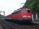Die 110 417-3 am 11.06.2010 in Stolberg Hbf kurz vor ...