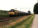 1113 mit G�terzug 40504 Helsingborg-Kijfhoek bei De Lutte am 15-7-1997. ...