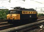 1111 auf Bahnhof Hengelo am 8-7-1996. Bild und scan: Date ...