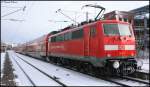 BR 111 mit Zugen 111 111 als Schublok eines RE4 Parks mit 5 Dostos in Geilenkirchen stehend.
Aufgenommen am 30.01.10 um 10:37 Uhr