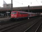 BR 111 mit Zugen 111 013-9 mit RE 10311 D�sseldorf Hbf-Hamm auf D�sseldorf Hauptbahnhof am 28-12-2007.