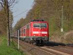 BR 111 mit Zugen 111 010 mit dem RE11171 'Fu�ballsonderzug' (Ahlen (Westf.) - Aachen) am Km 20.8, 18.4.10