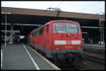 111 015 hängt an einem RE4 in Düsseldorf Hbf ... 111 015 hängt an einem RE4 in Düsseldorf Hbf ...