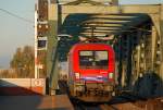 Nachschu� auf 1116 018 MAV Cargo beim �berqueren der Donaubr�cke ...
