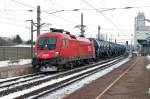 br-1116-vor-guterzugen 1116 193 'Manfred' mit dem Kesselwagenganzzug 47186. Die Aufnahme entstand am 14.02.2010 in Gramantneusiedl.