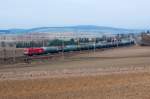 BR 1116 mit Kesselwagenzug Richtung Westen. Die Aufnahme entstand am ...