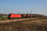 br-1116-vor-guterzugen 17.4.10 Die Quarzsandz�ge zwischen Breclav und Spielfeld Strass sind eine nette Abwechslung (Wagentechnisch) Heute war die 1116 252 f�r den GAG 49441 von Breclav nach Spielfeld Strass eingeteilt. Das Foto zeigt den Zug bei Stillfried.