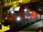 br-1116-vor-personenzugen 1116 127 mit EN 246 Richtung Bregenz, Zug wurde inner �sterreich umgeleitet. Enstand am 31.01.2010 gegen ca 2 in der Fr�h.